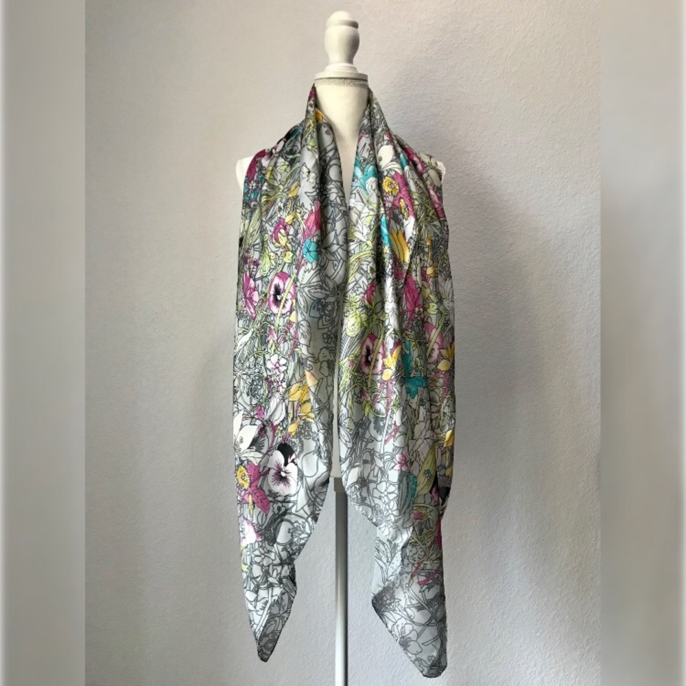 Silky Flower Print Scarf